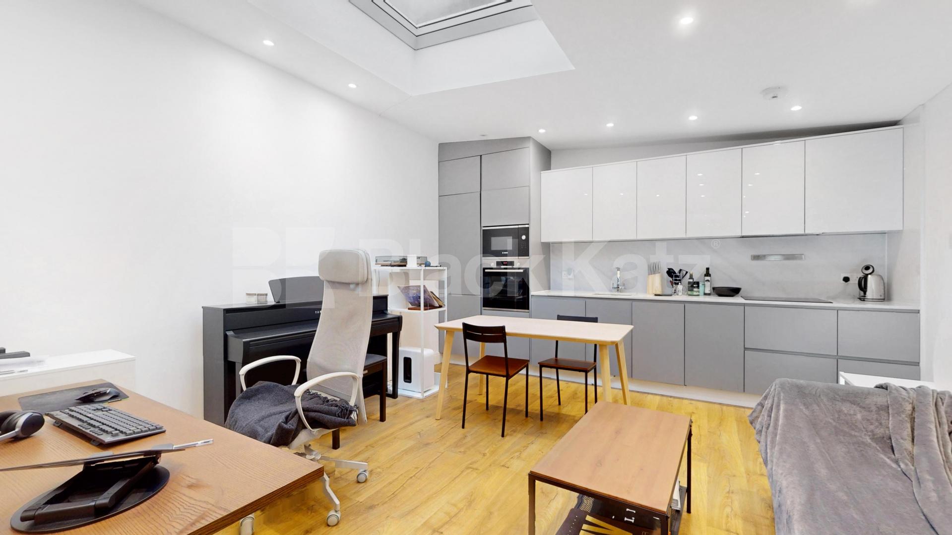 			1 Bedroom, 1 bath, 1 reception Flat			 Parkway, Regents Park / Camden